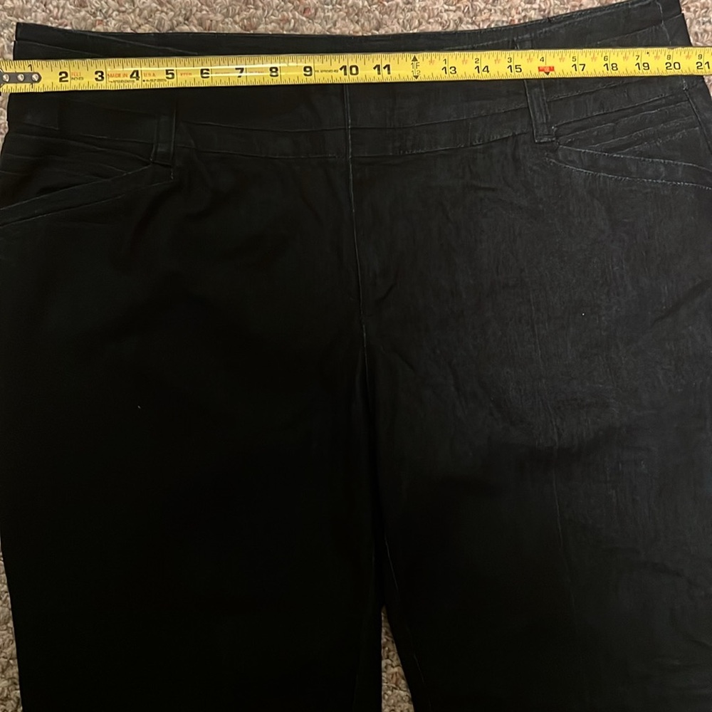 W62 Dark Blue -Size 18 Woman Signature Fit Shorts - Picture 5 of 8